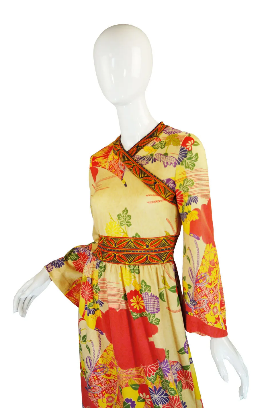 1970s Print Kimono Goldworm Knit Dress