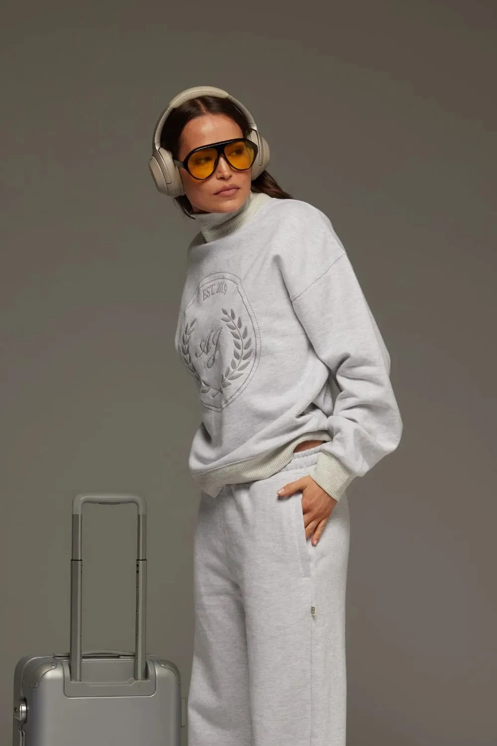 AJ Crest Turtleneck Sweatshirt CLOUD