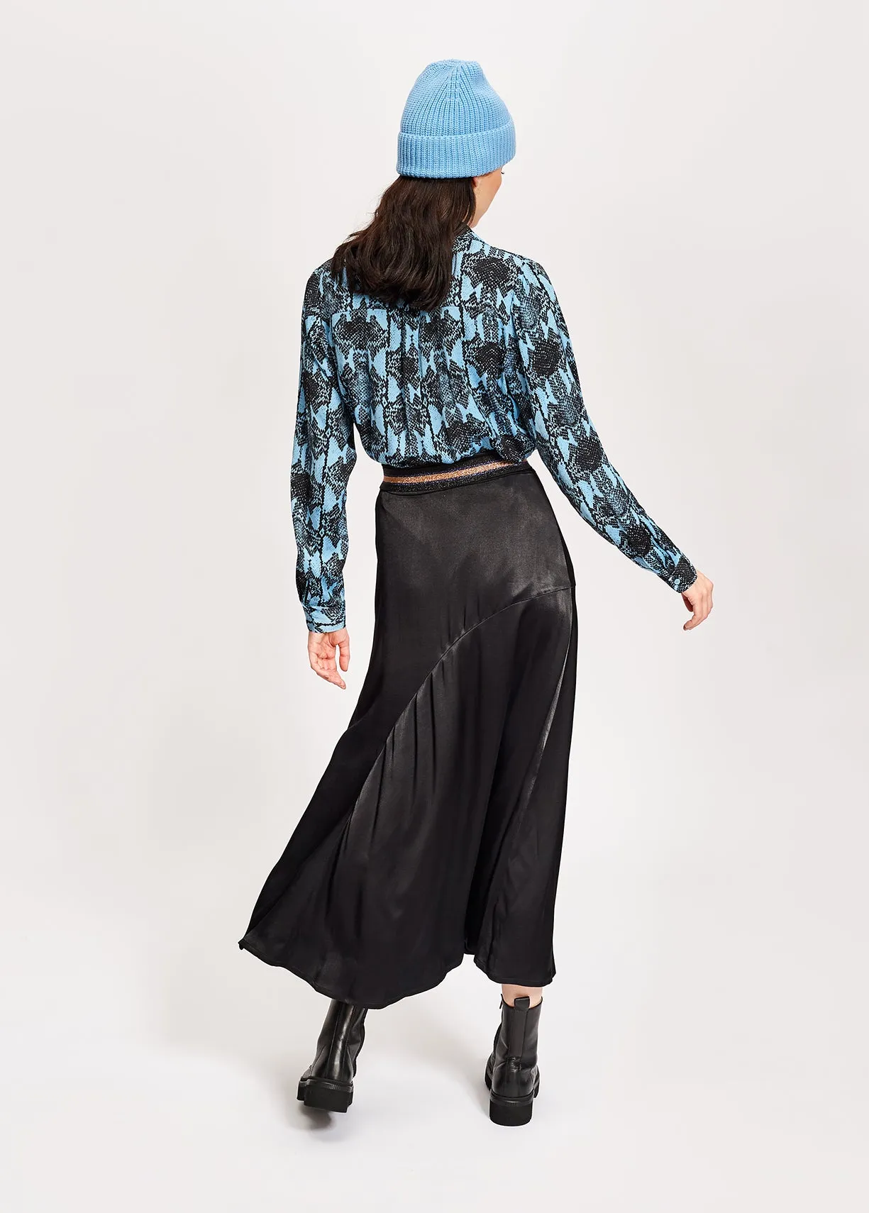 Blue shirt with snake print