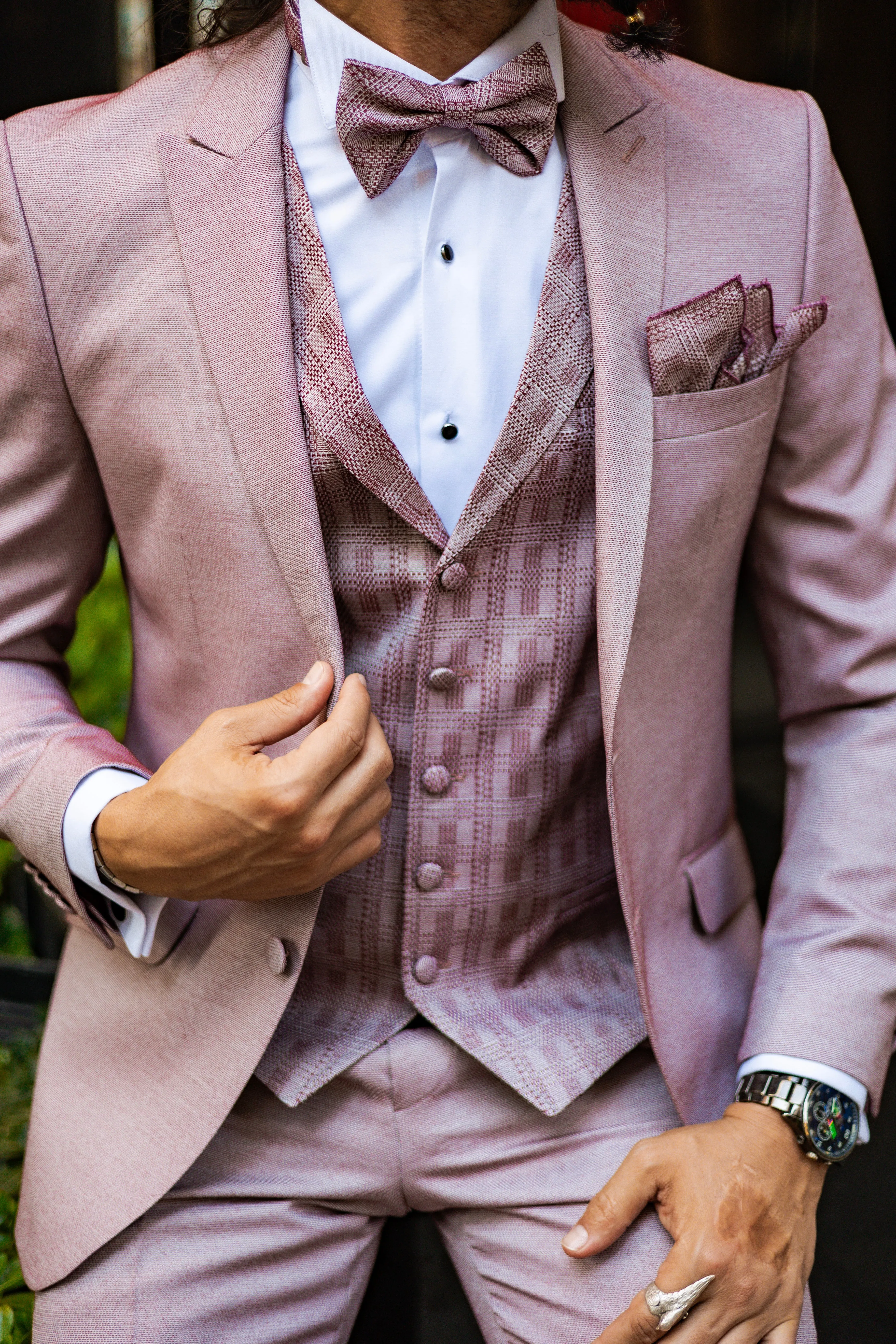 Brabion Amadeo Pink Slim Fit Peak Lapel Tuxedo – Elevate Your Formal Style