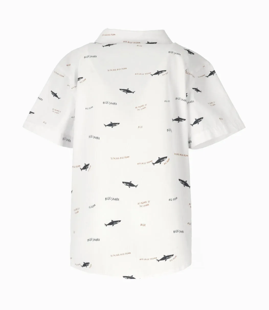 Camisa niño con tiburones