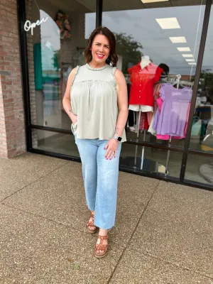 Classic Light Wash Cropped Straight