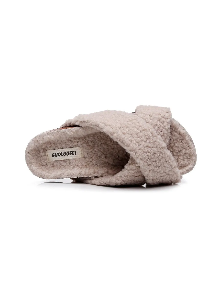 Criss-Cross Fleece Slipper - Beige