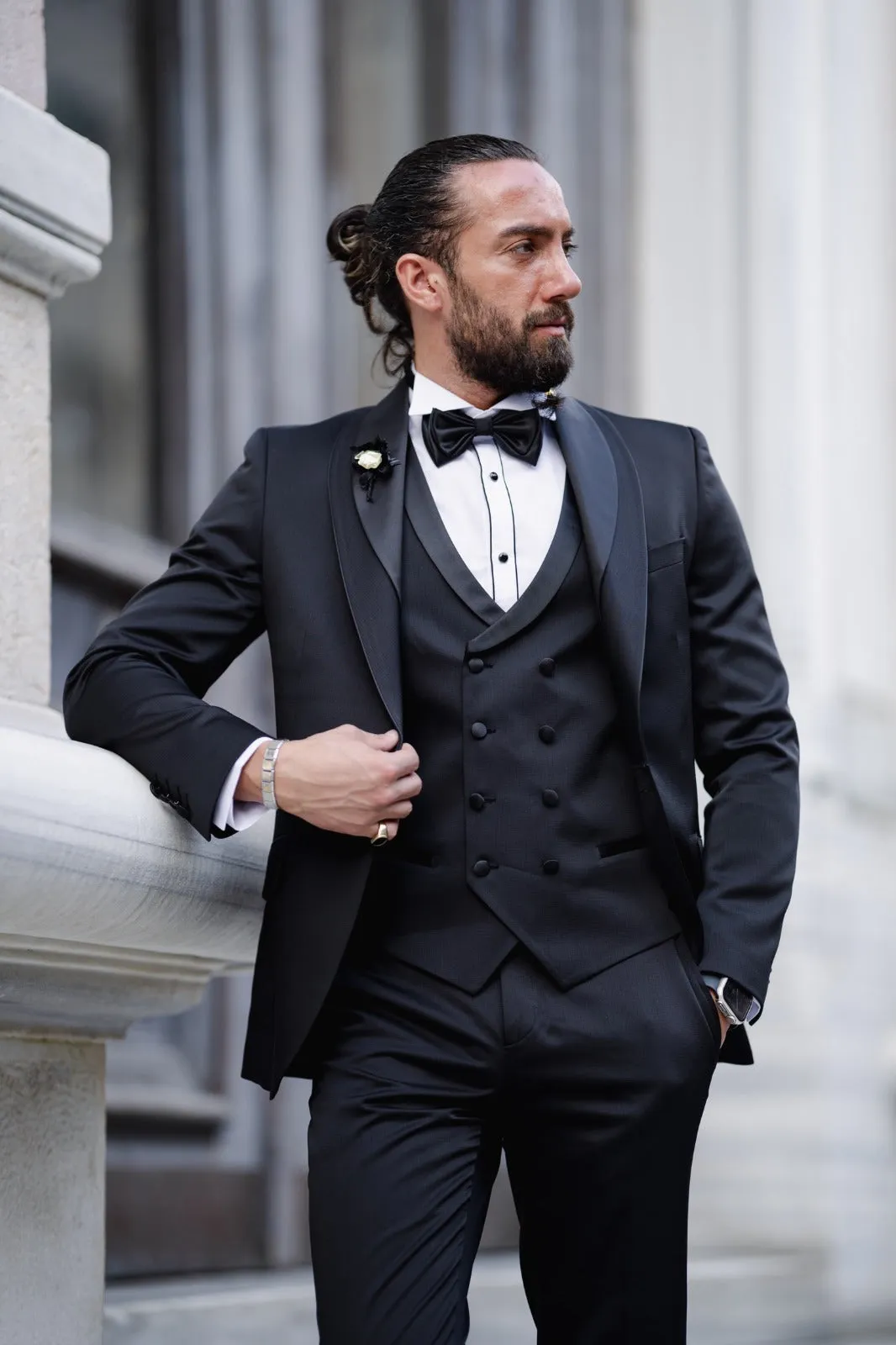 Daniel Black Slim Fit Shawl Lapel Tuxedo - Timeless Elegance for Men