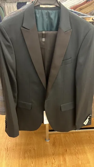 Elegant 2-Piece Suit Tuxedo – Available in Green, Beige, and Red