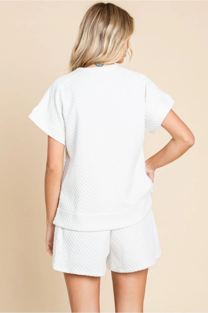Embossing Top W/U-Neck SS