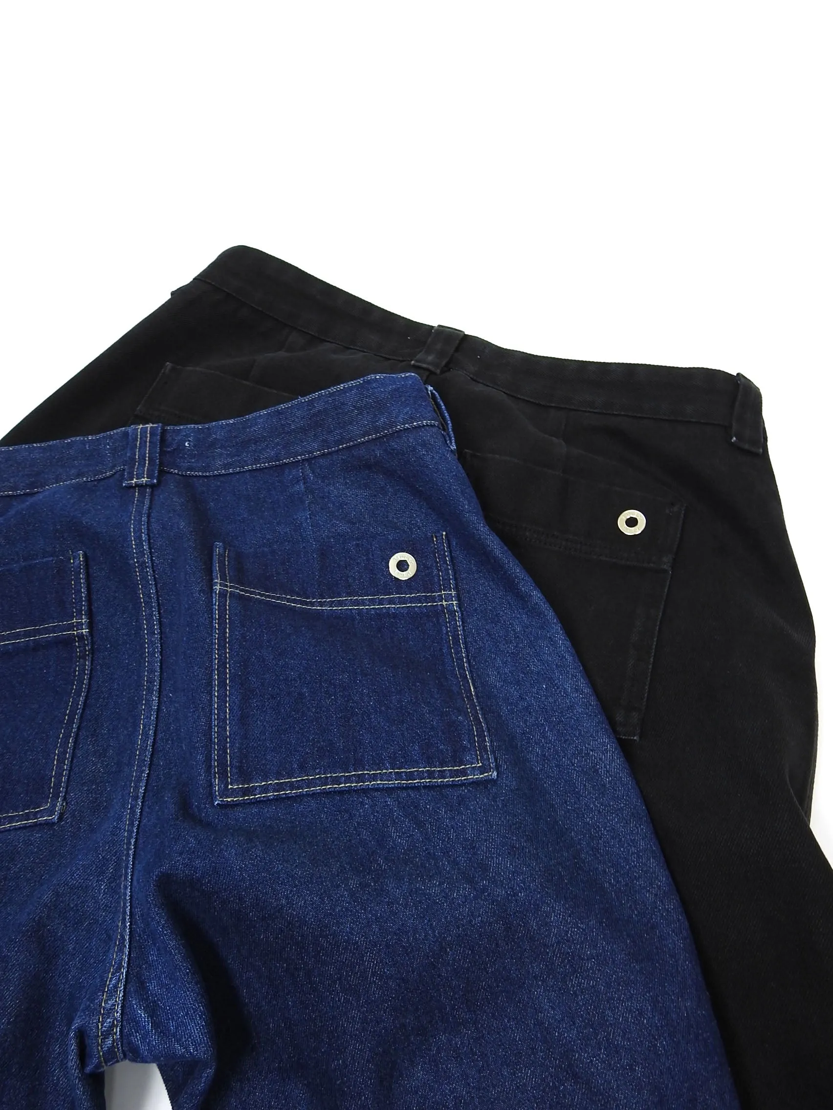 Etudes Black Pleated Jeans Size 48
