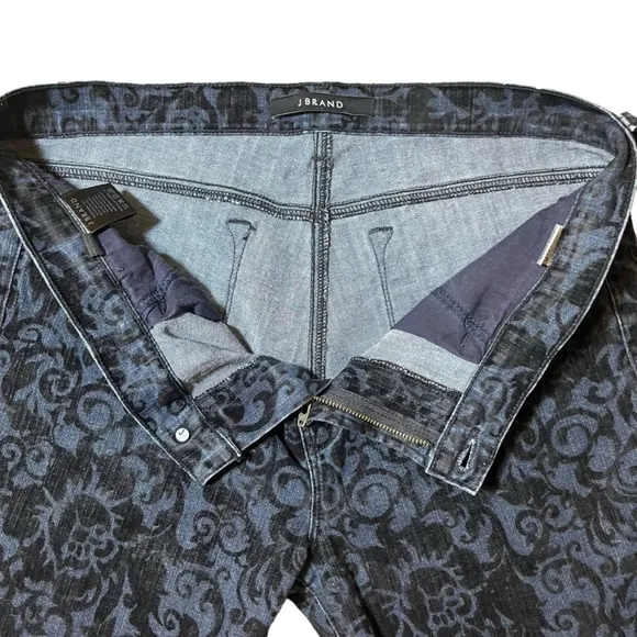 J Brand Skinny Jeans with Black velvet brocade pattern size 32