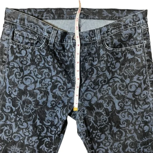 J Brand Skinny Jeans with Black velvet brocade pattern size 32