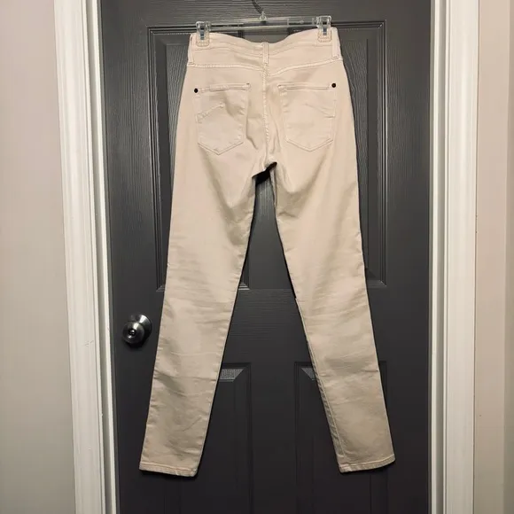 James Jeans Rare Colorblock Emilia Biker Jeans Cream &amp; Black Size 27
