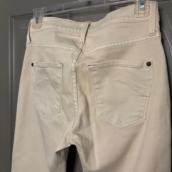 James Jeans Rare Colorblock Emilia Biker Jeans Cream &amp; Black Size 27