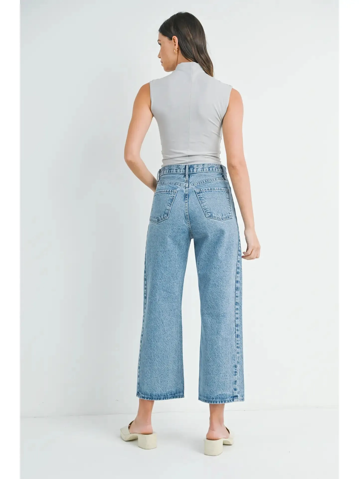 Just Black | Barrel Jean Twist {Medium Wash}