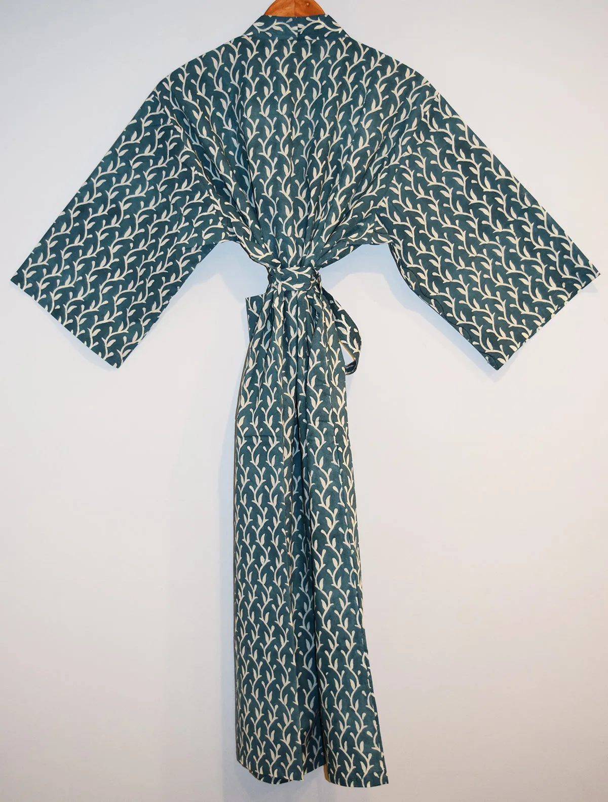 Kerala Long Robe | Vines Forest