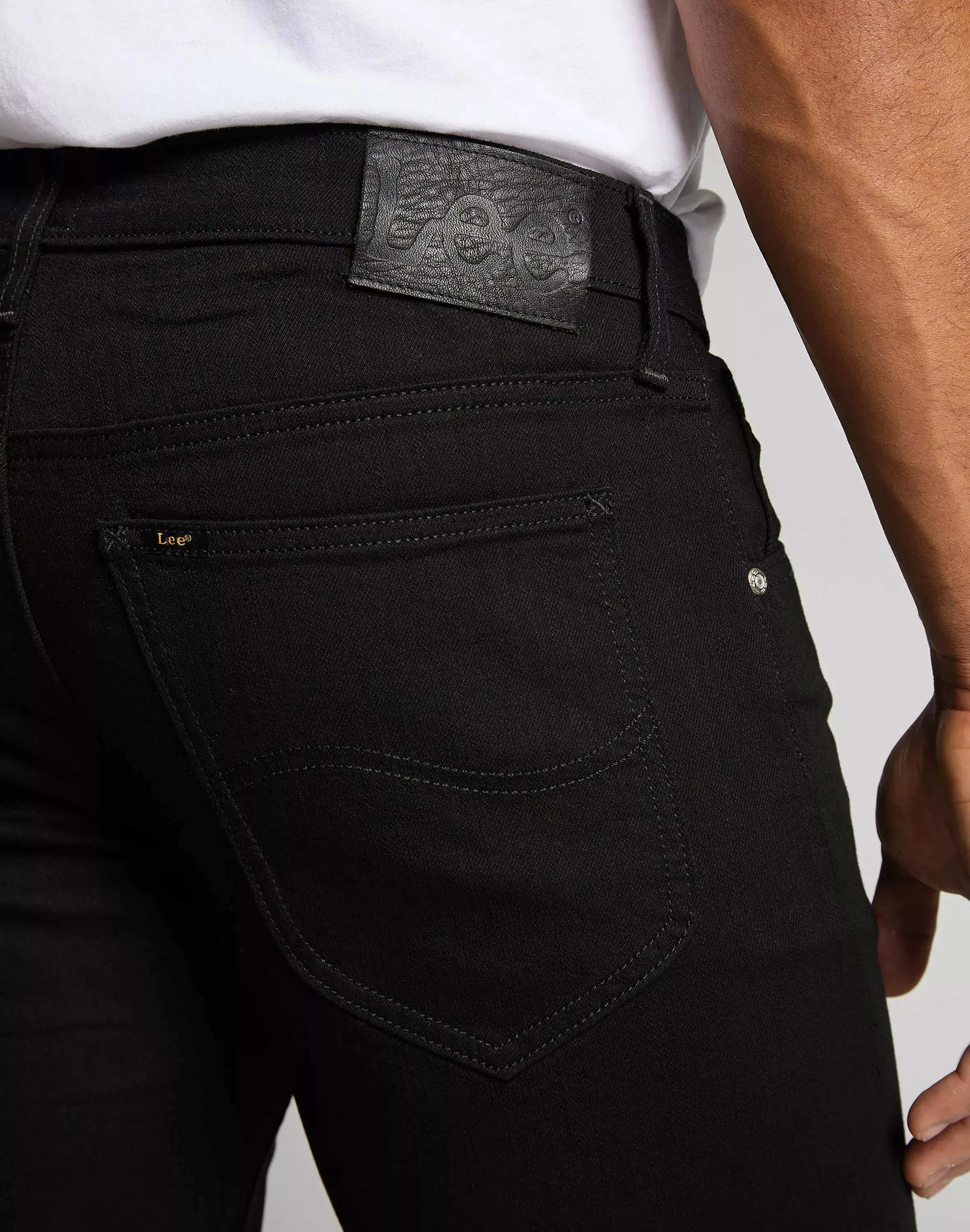 Lee Jeans Rider Slim Fit Jean In Black