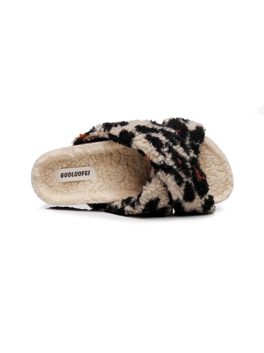 Leopard Criss-Cross Fleece Slipper - Brown