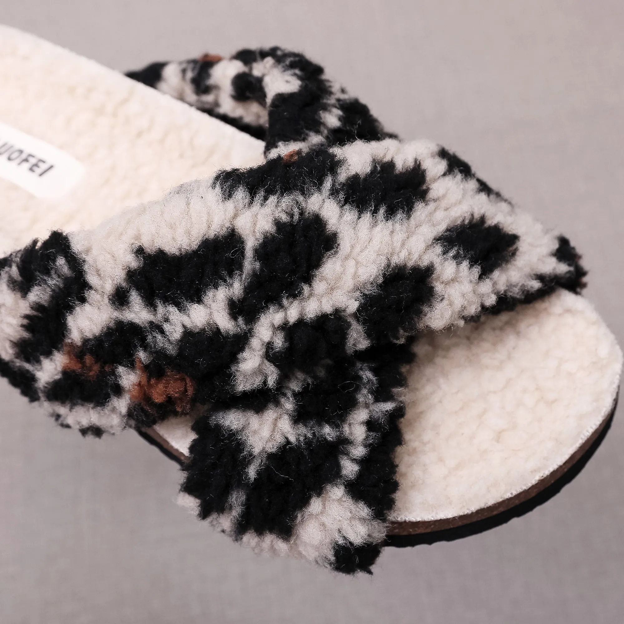 Leopard Criss-Cross Fleece Slipper - Brown