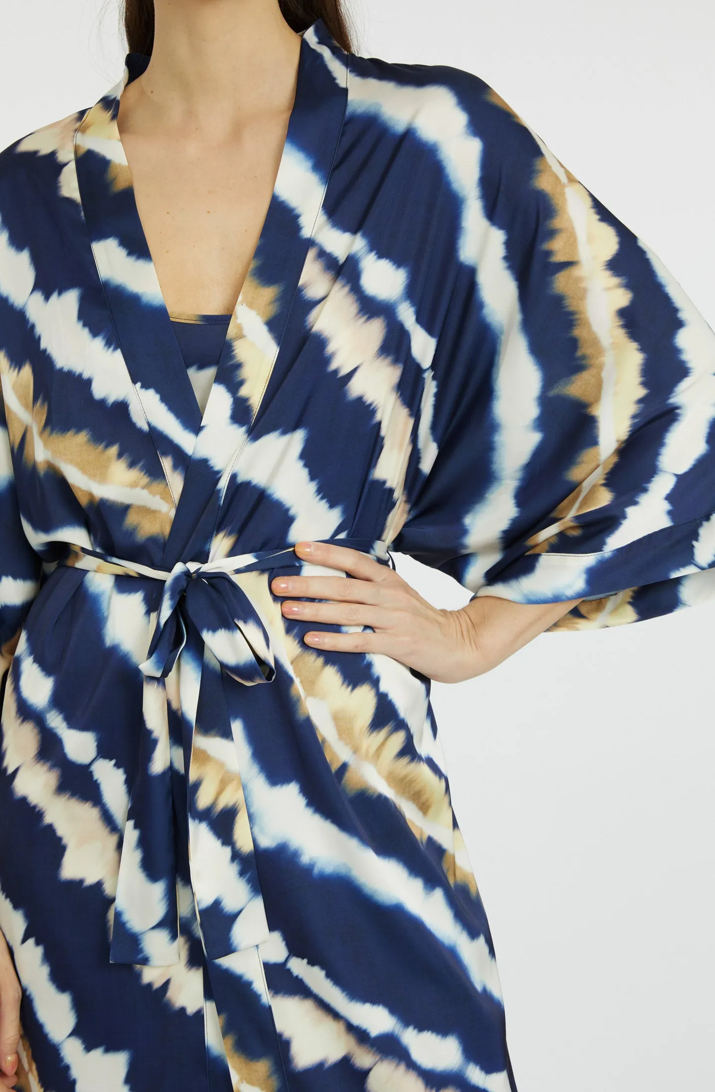 Mai Tai Moon Silky Kimono