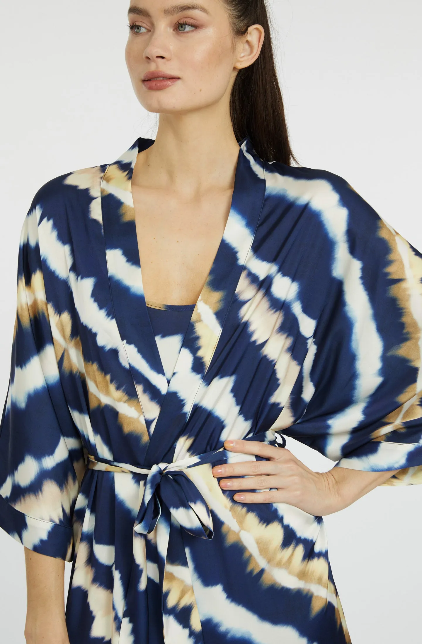 Mai Tai Moon Silky Kimono