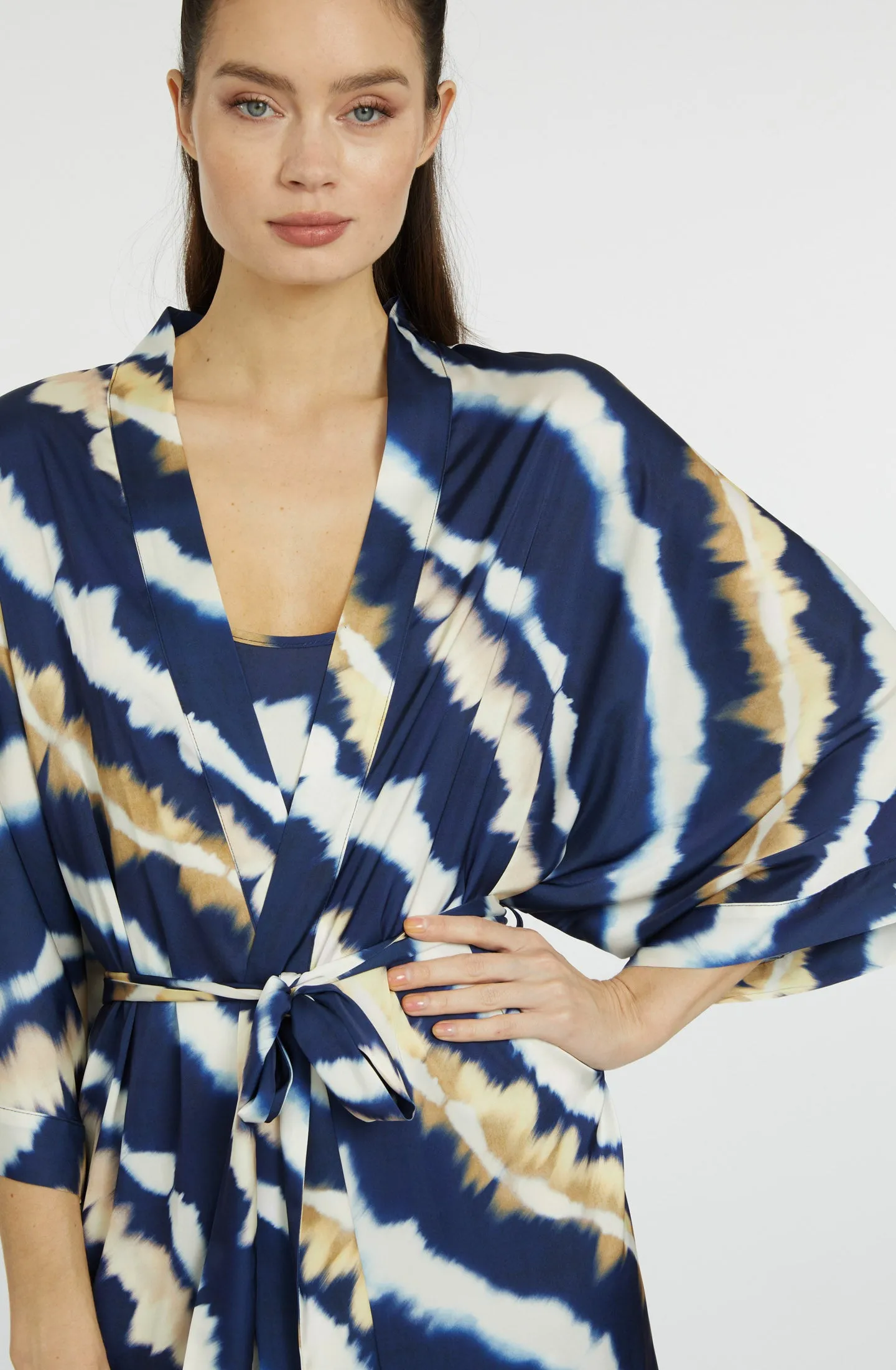 Mai Tai Moon Silky Kimono