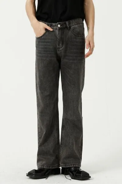 Mid Rise Jeans with Pockets