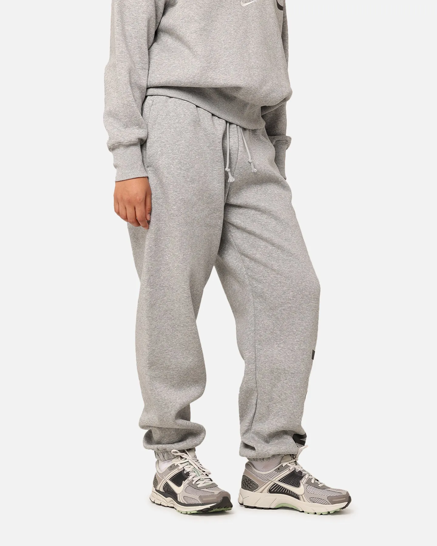 Nike Women's Sportswear Phoenix Fleece Oversized Logo Sweatpants Dark Grey Heather