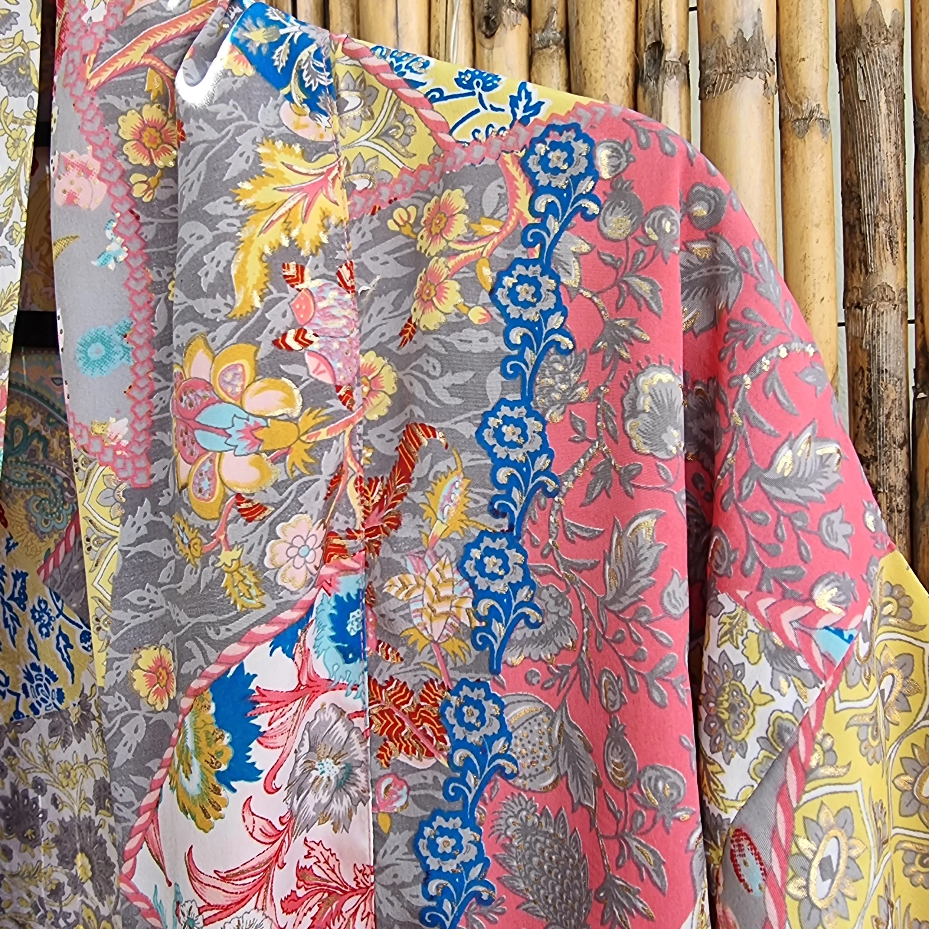 Nirvana Short Kimono