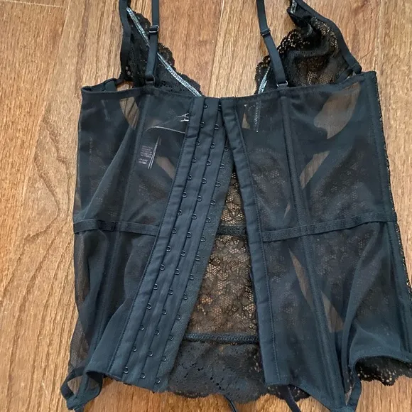 NWOT victoria’s secret black lace cut out corset bustier top