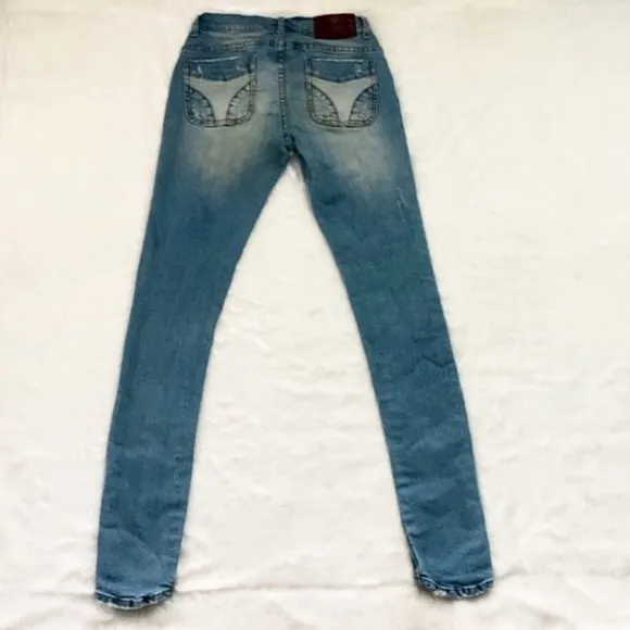 One Teaspoon Distressed Loonies Skinny Jeans Low Waist Short Rise Bow Leg Curve