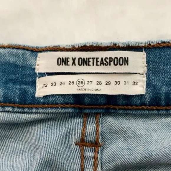 One Teaspoon Distressed Loonies Skinny Jeans Low Waist Short Rise Bow Leg Curve