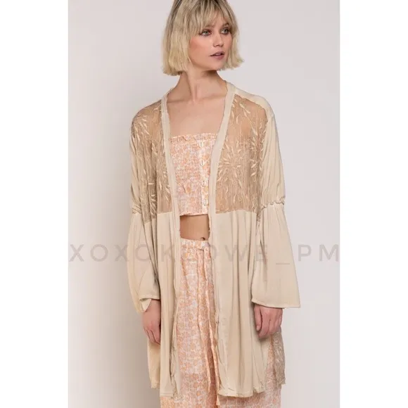 POL Dove Grey Rayon Jersey Open Front Bell Sleeve Lace Kimono Cardigan