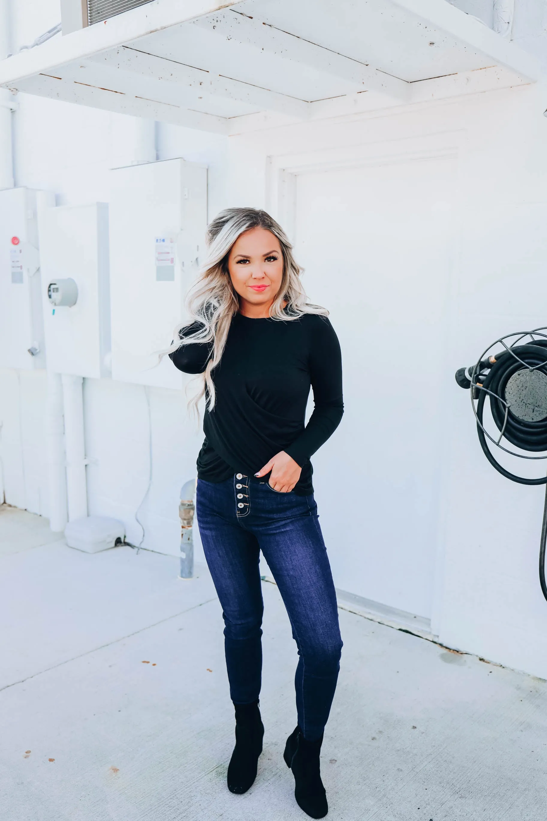 Positive Effect Ruched Top - Black