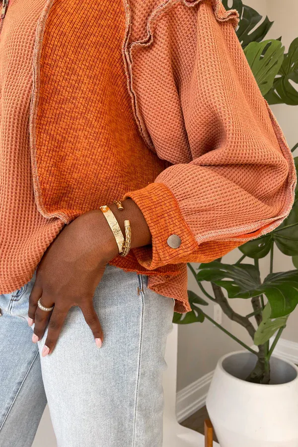PULLOVER PATCHED SWEATER