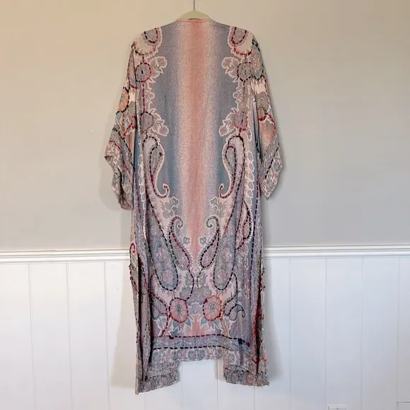 Raj Floral Embroidered Long Kimono OS