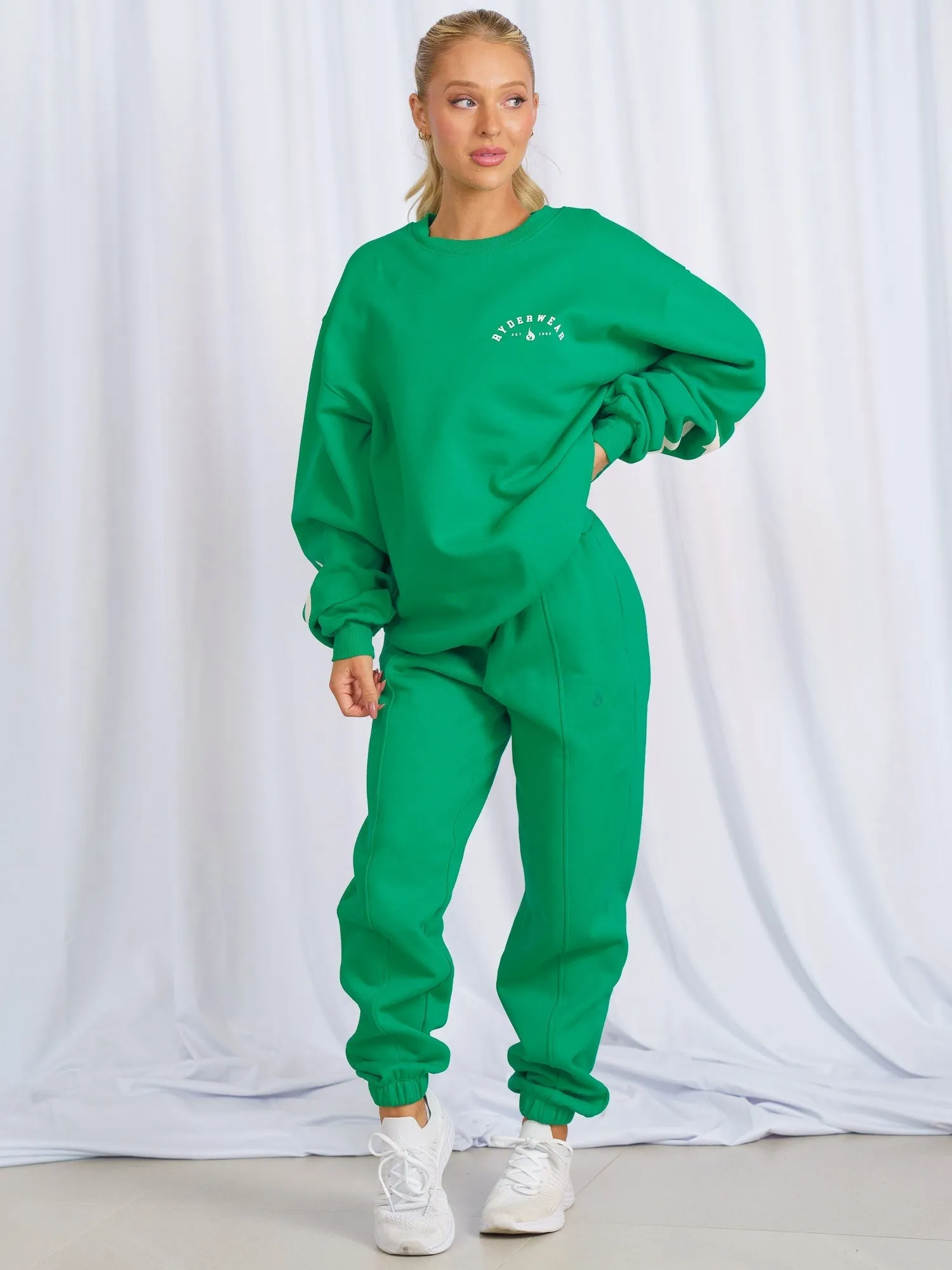 Revive Trackpants - Green