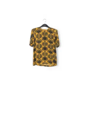 Short sleeved top