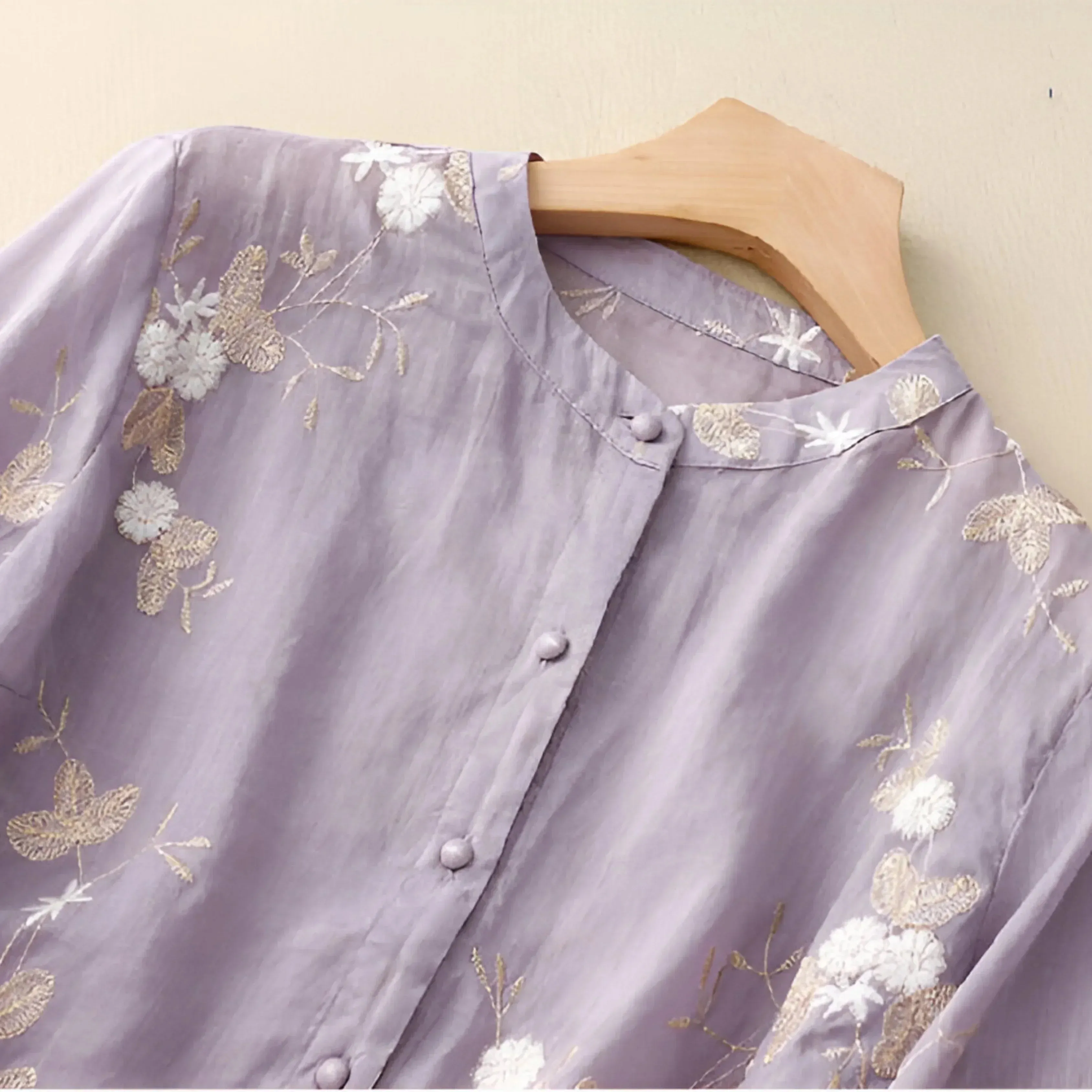 SKYLA - EMBROIDERED COTTON BLOUSE