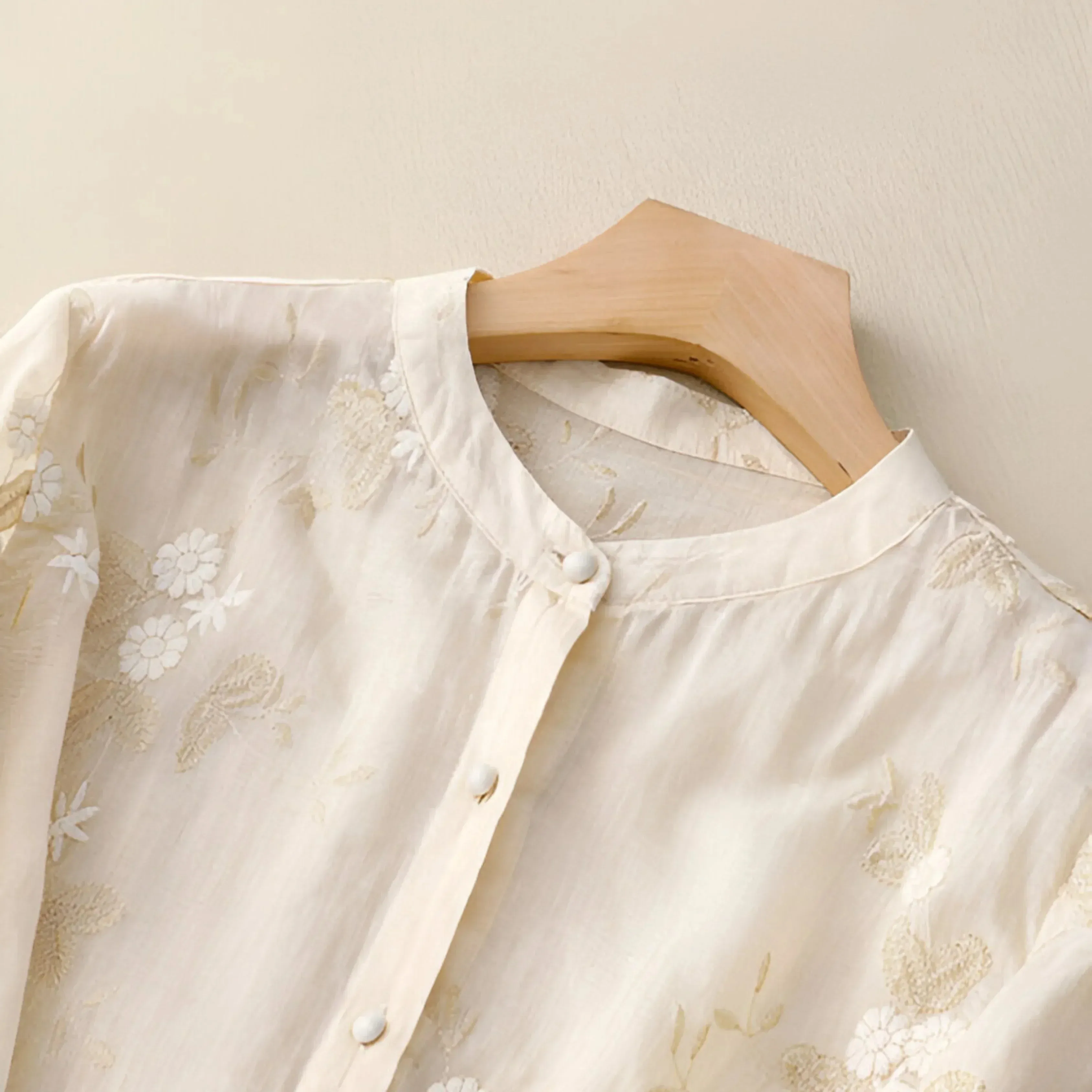 SKYLA - EMBROIDERED COTTON BLOUSE