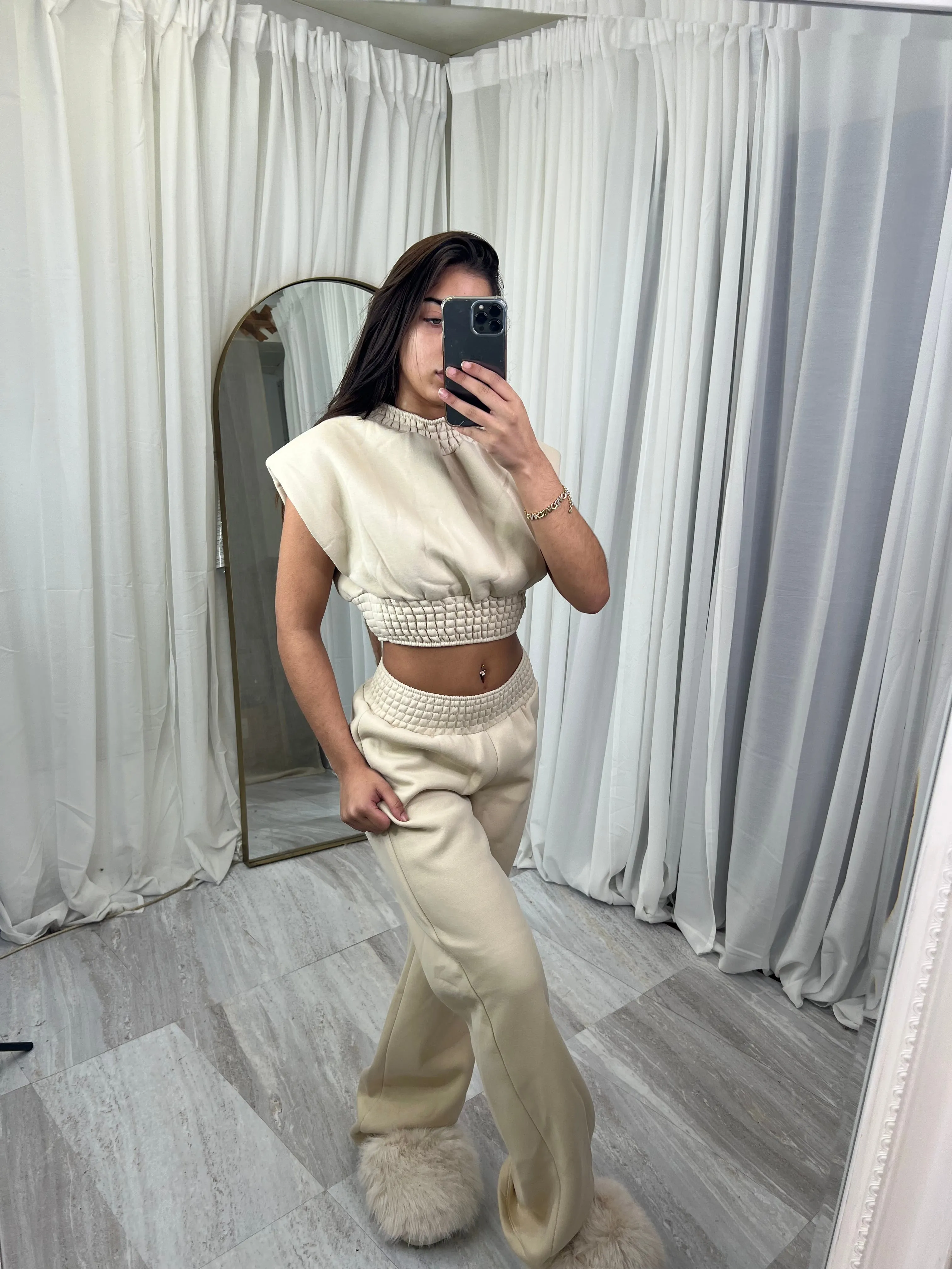 Sleeveless shoulder padded wide leg loungewear set
