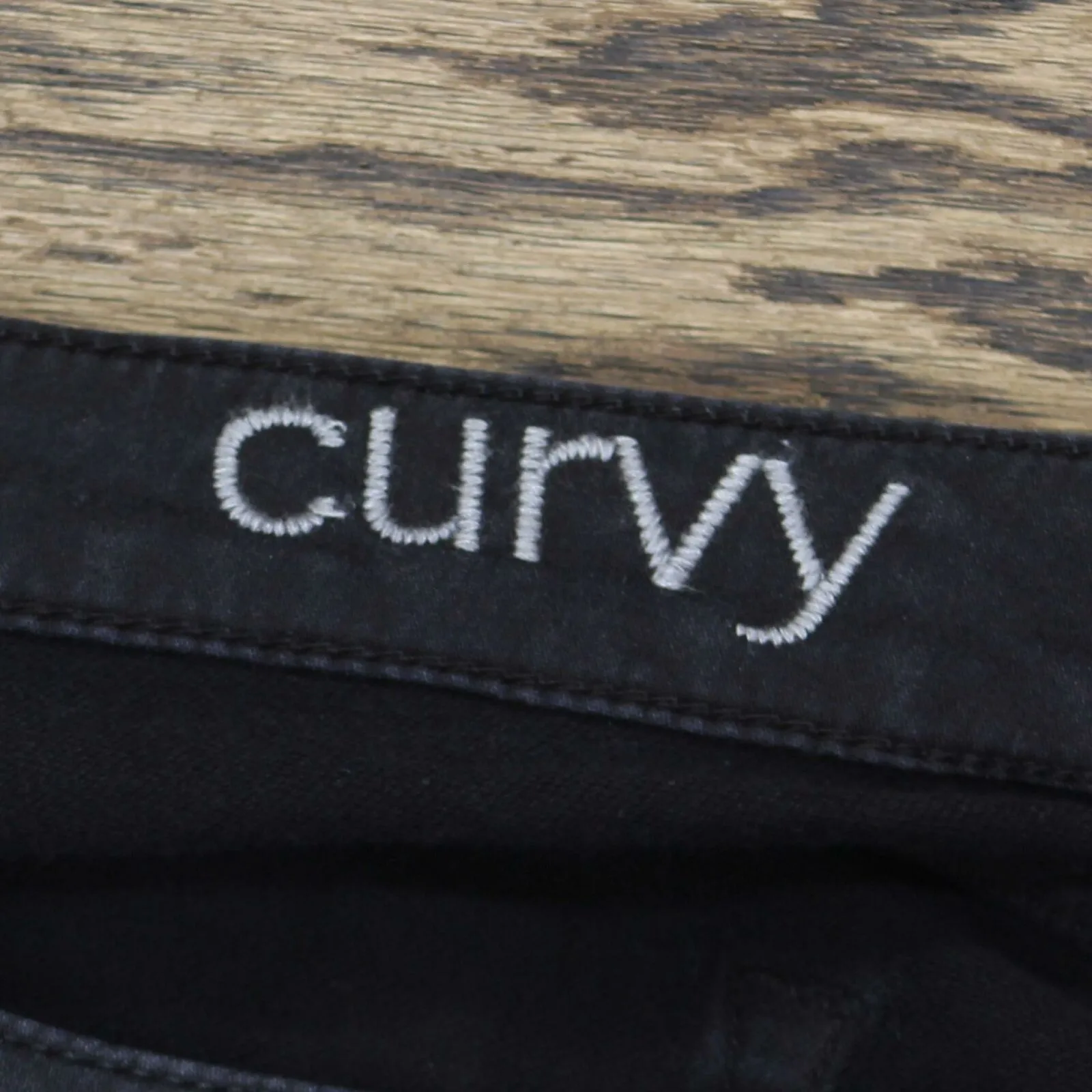 Slink Jeans Women's 5 Pocket Curvy Ankle Jeggings Black 16