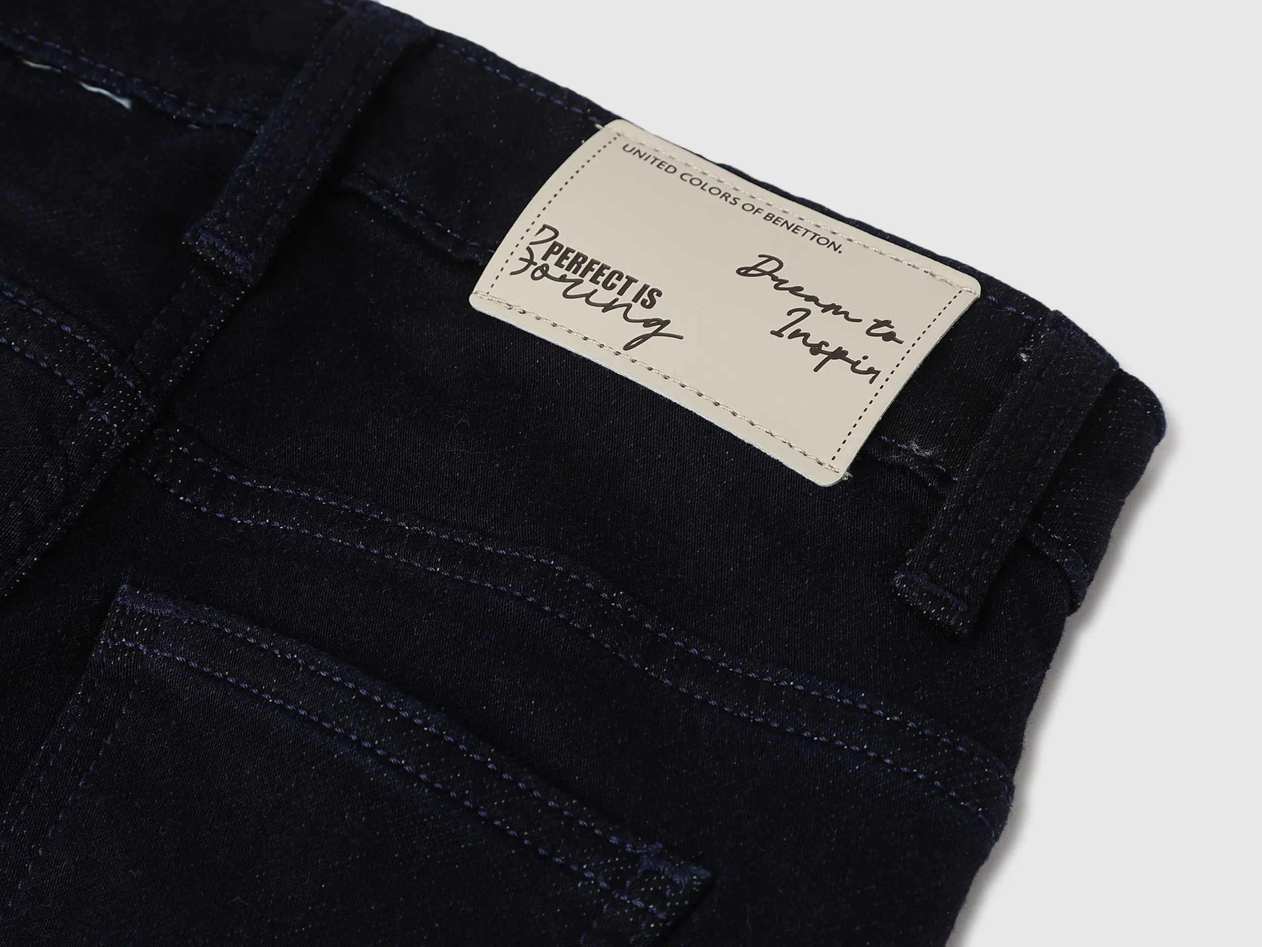 Solid Slim Fit Jeans