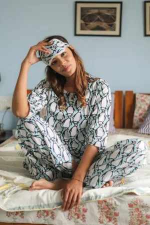 Sootisyahi 'Icy Penguin' Handblock Printed Pure Cotton Night Suit