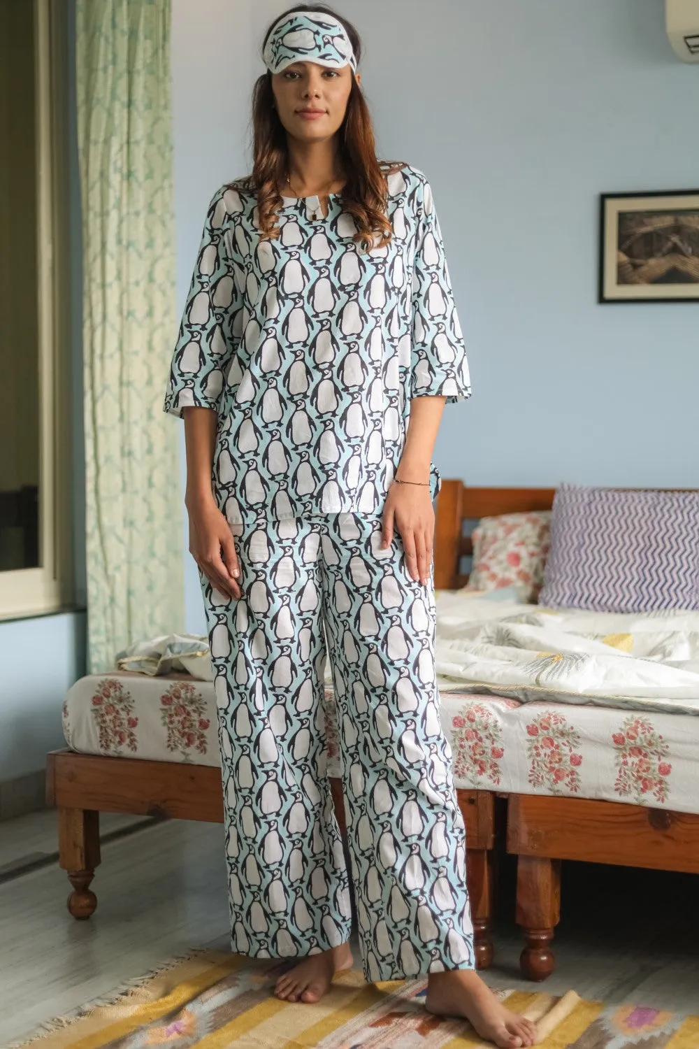 Sootisyahi 'Icy Penguin' Handblock Printed Pure Cotton Night Suit