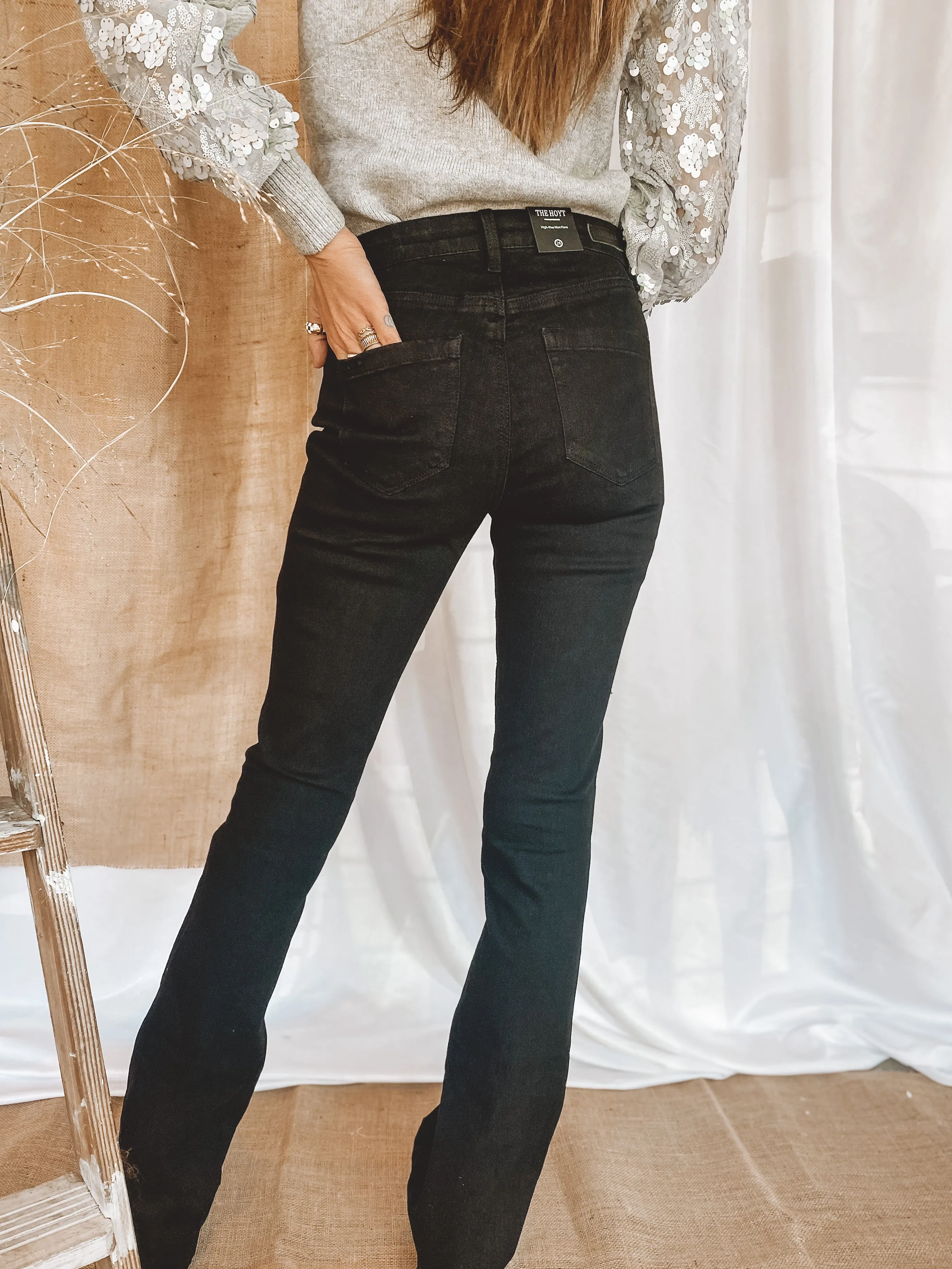 THE HOYT - NEEDED ME FLARE JEANS