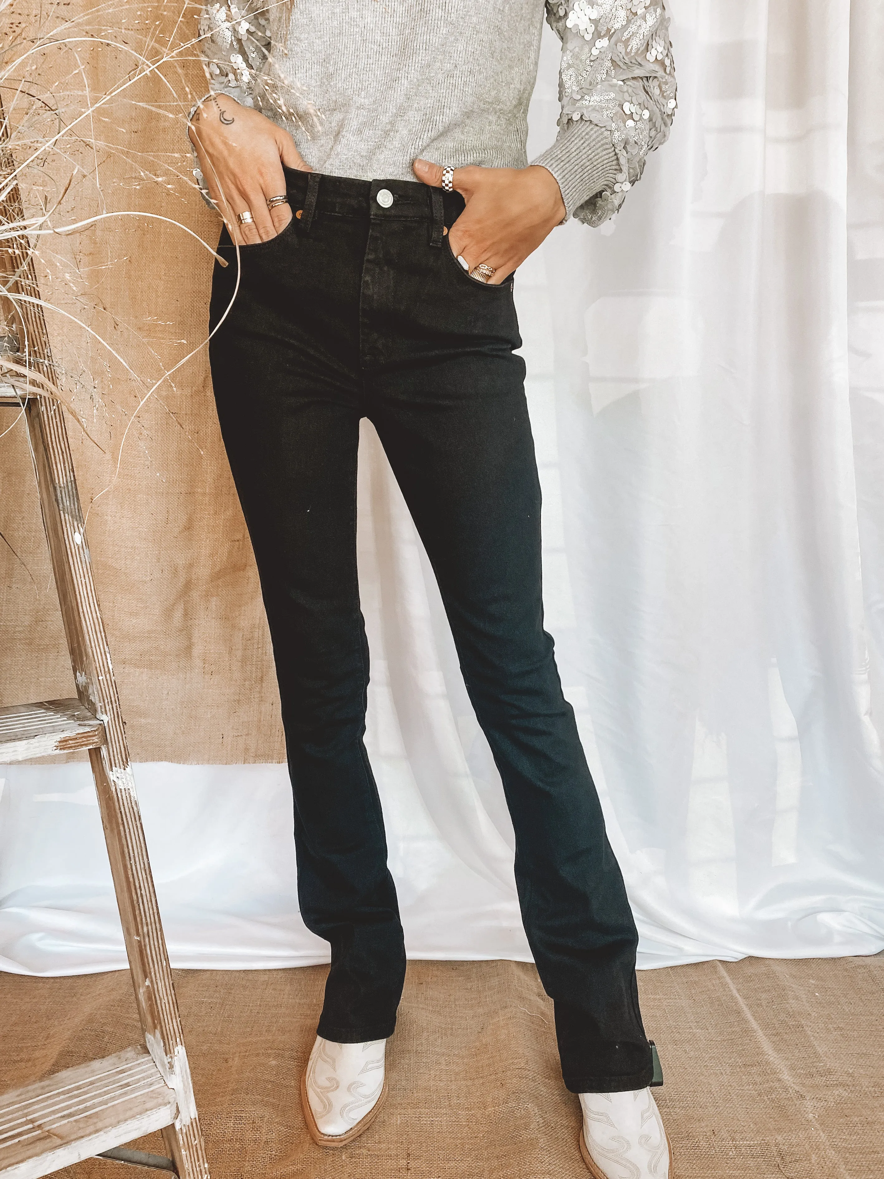 THE HOYT - NEEDED ME FLARE JEANS