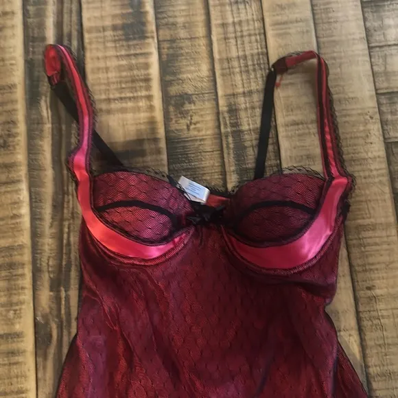 Victoria’s Secret Lingerie - 34B