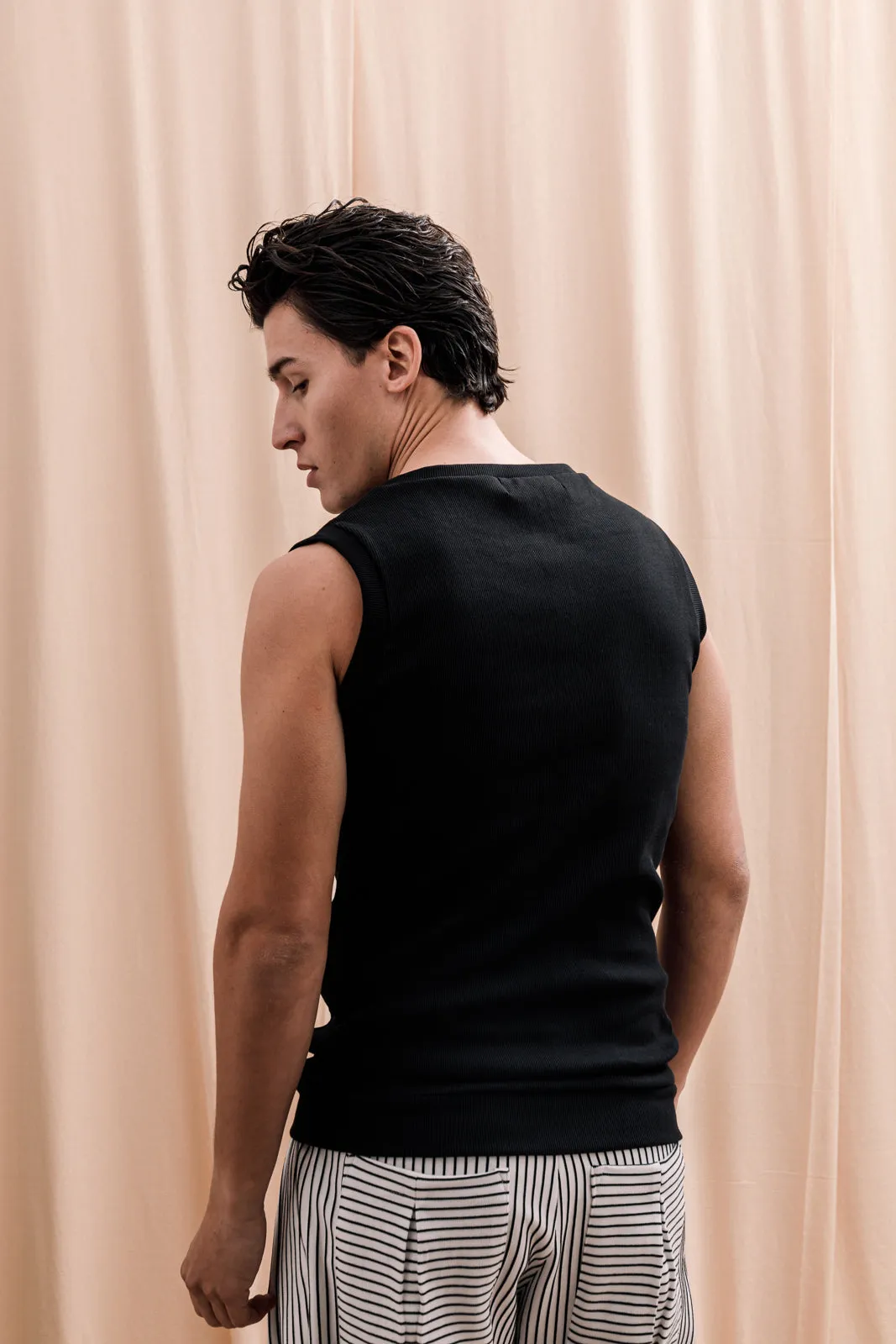 Whisper Tank Top Black