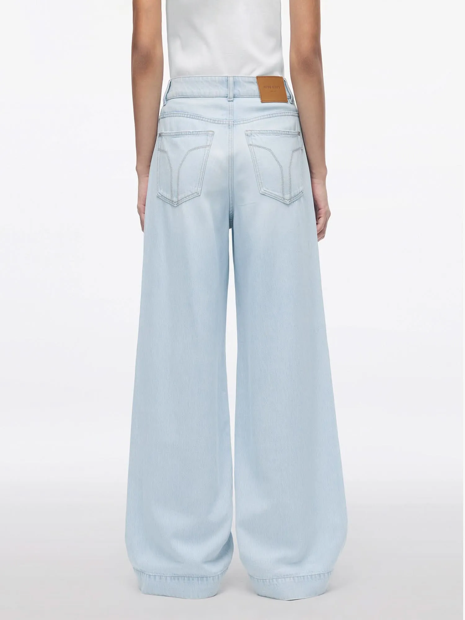 Wide-Leg Mid-Rise Jeans-270