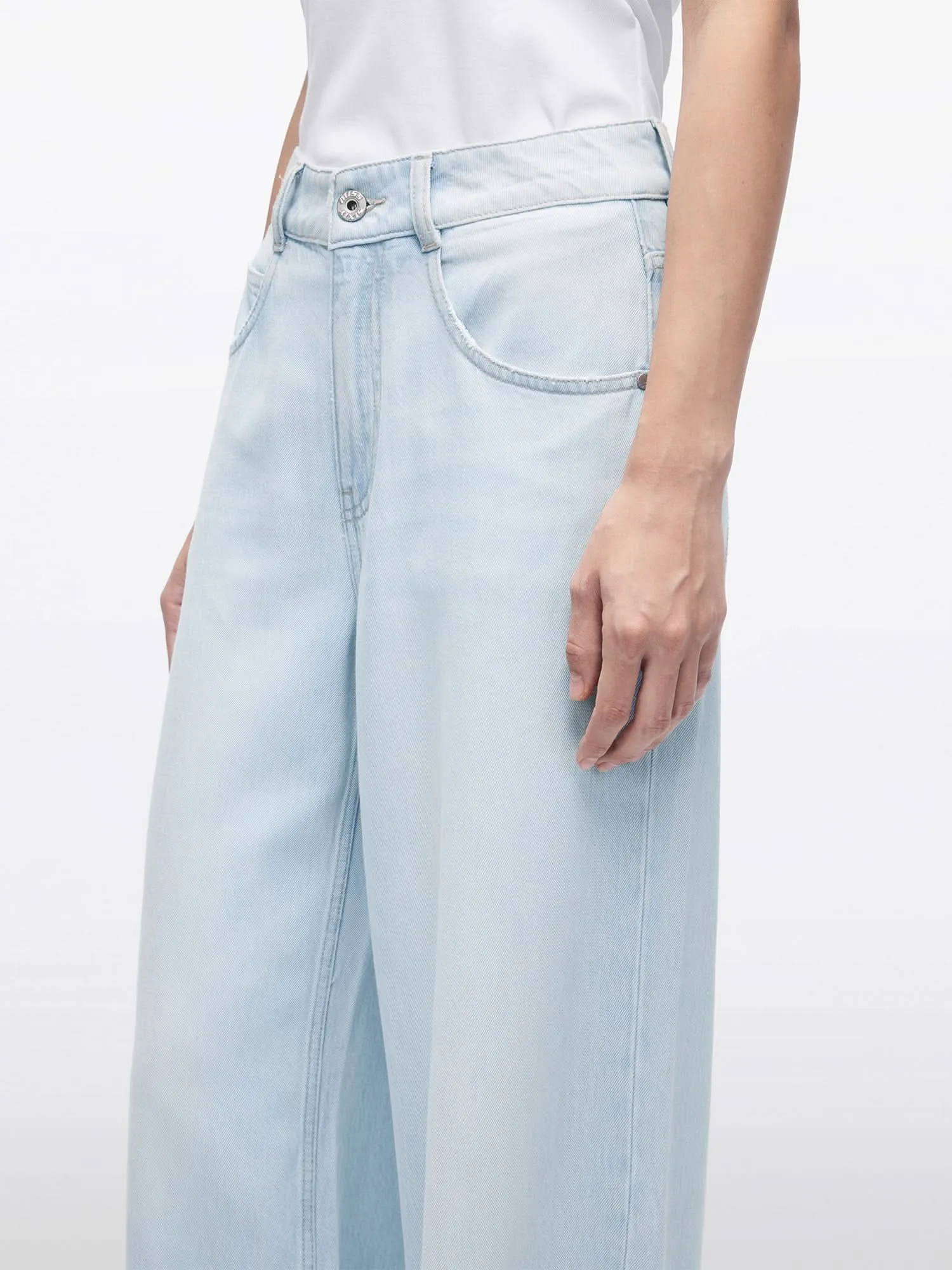 Wide-Leg Mid-Rise Jeans-270