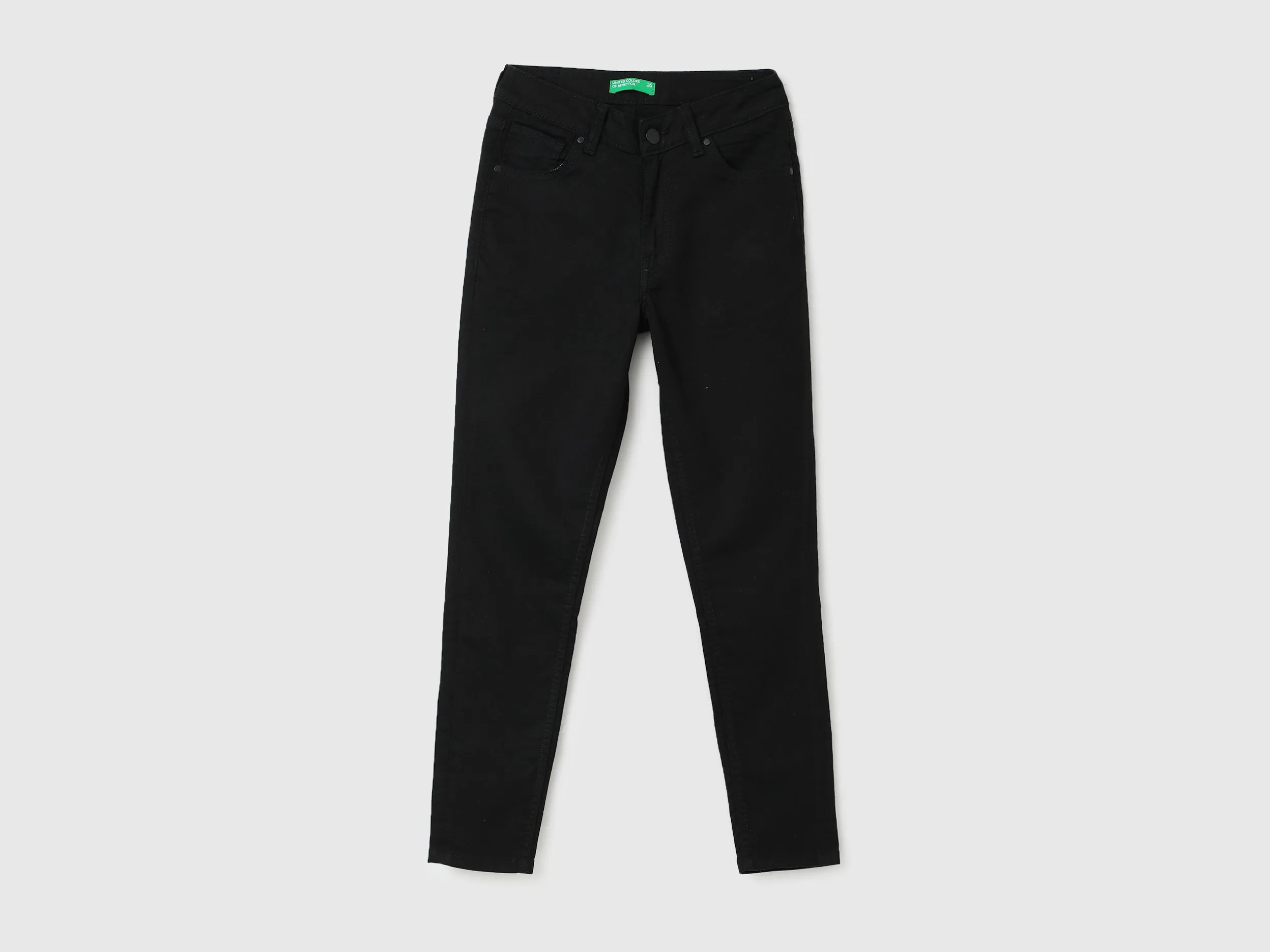 Women Solid Skinny Fit Jeans