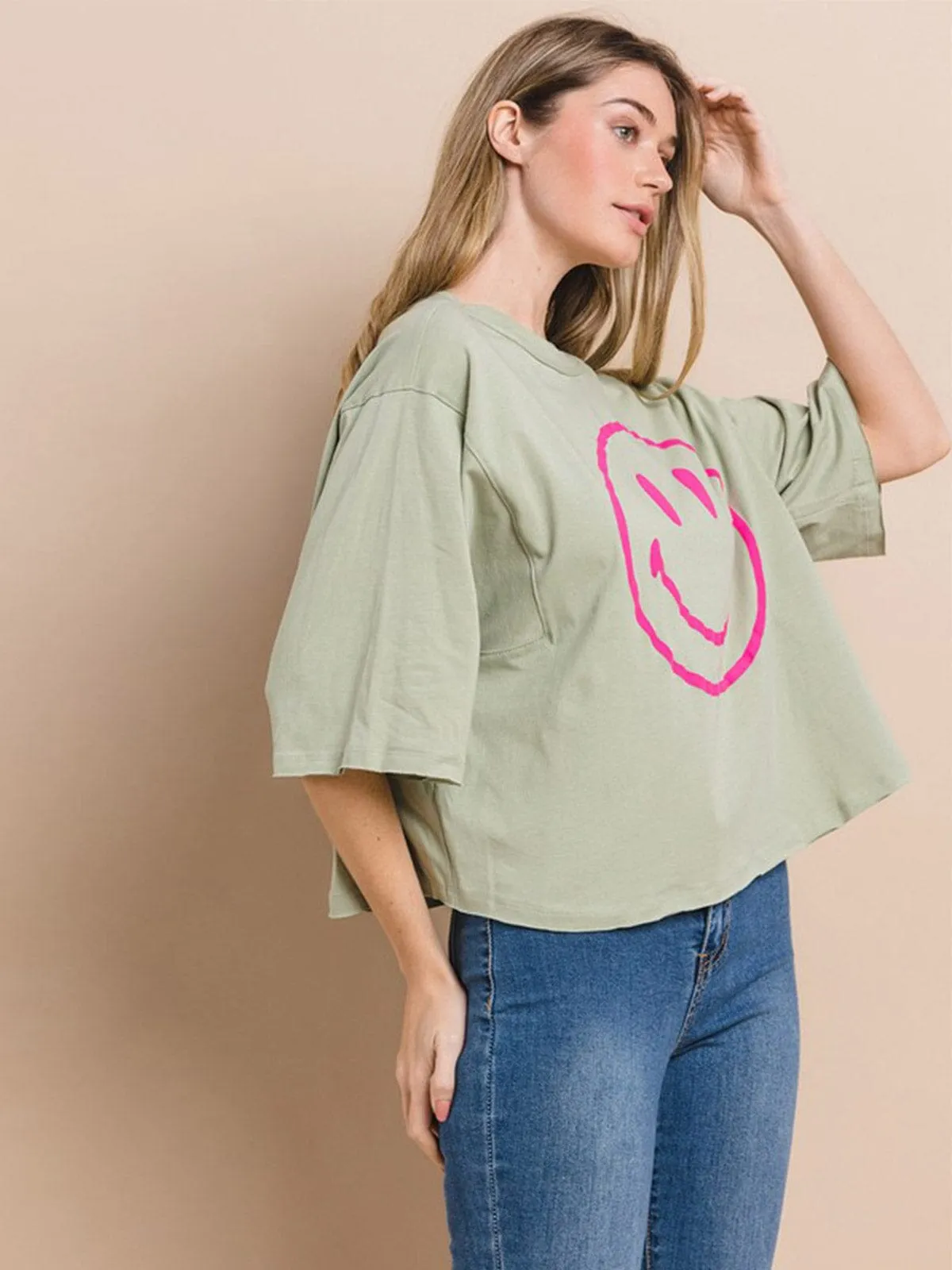 WOMEN'S SHORT SLEEVE HAPPY FACE GRAPHIC BASIC TOP